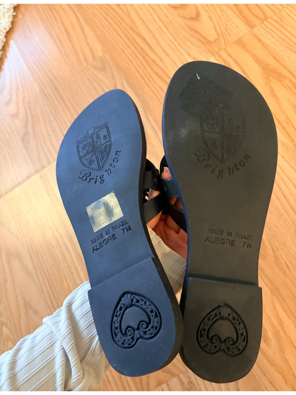 Brighton Alegre Flat Thong Black Leather Sandal - Picture 5 of 7